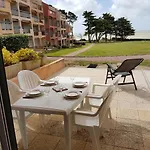En Rdc Avec Terrasse Face A La Appartement