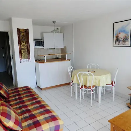 Appartement En Rdc Avec Terrasse Face A La
