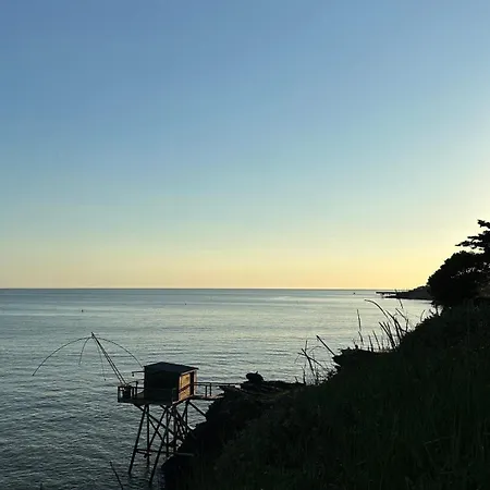 En Rdc Avec Terrasse Face A La