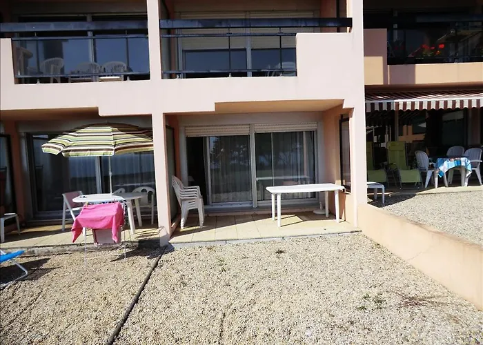 En Rdc Avec Terrasse Face A La *