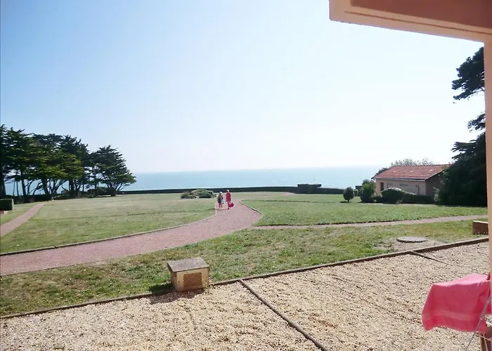 Apartmán En Rdc Avec Terrasse Face A La *