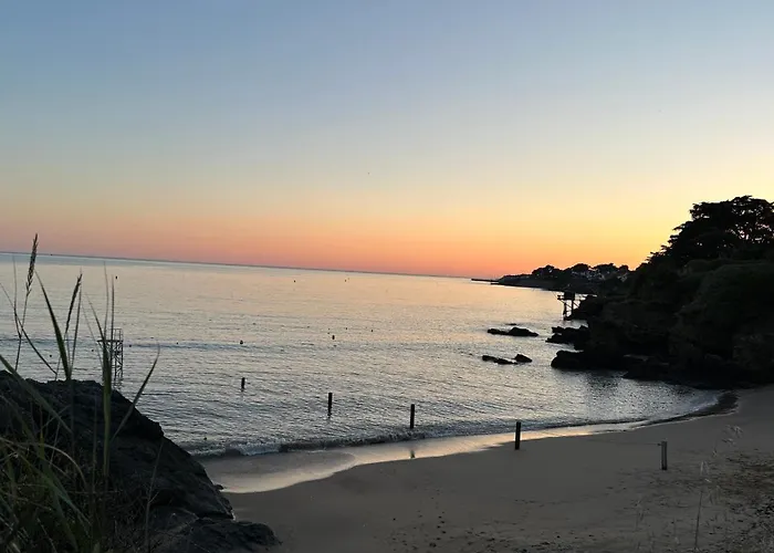 En Rdc Avec Terrasse Face A La Appartamento